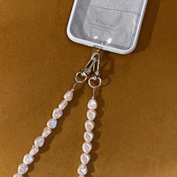GINNY phone cord Long Pearls
