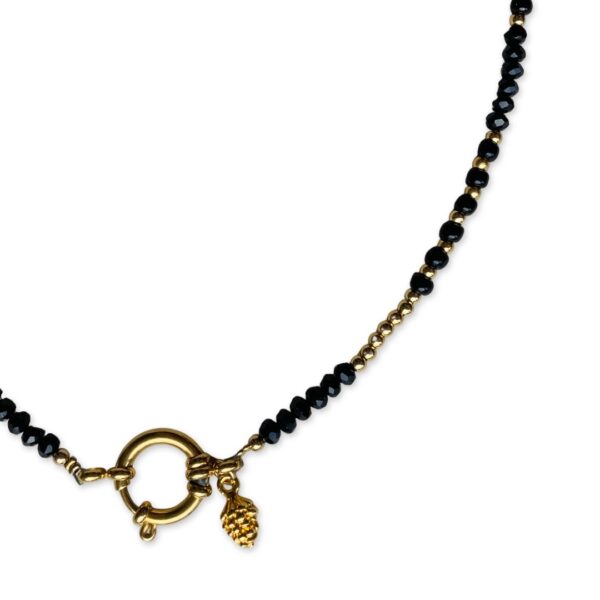 NICO necklace Black Gold Close up