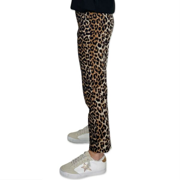 SARENA pants Leopard model side