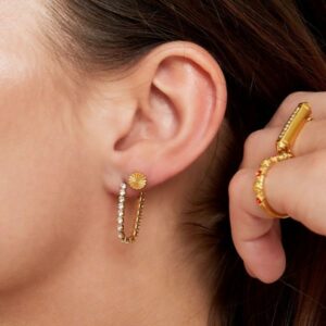 VERE stud earrings Gold model